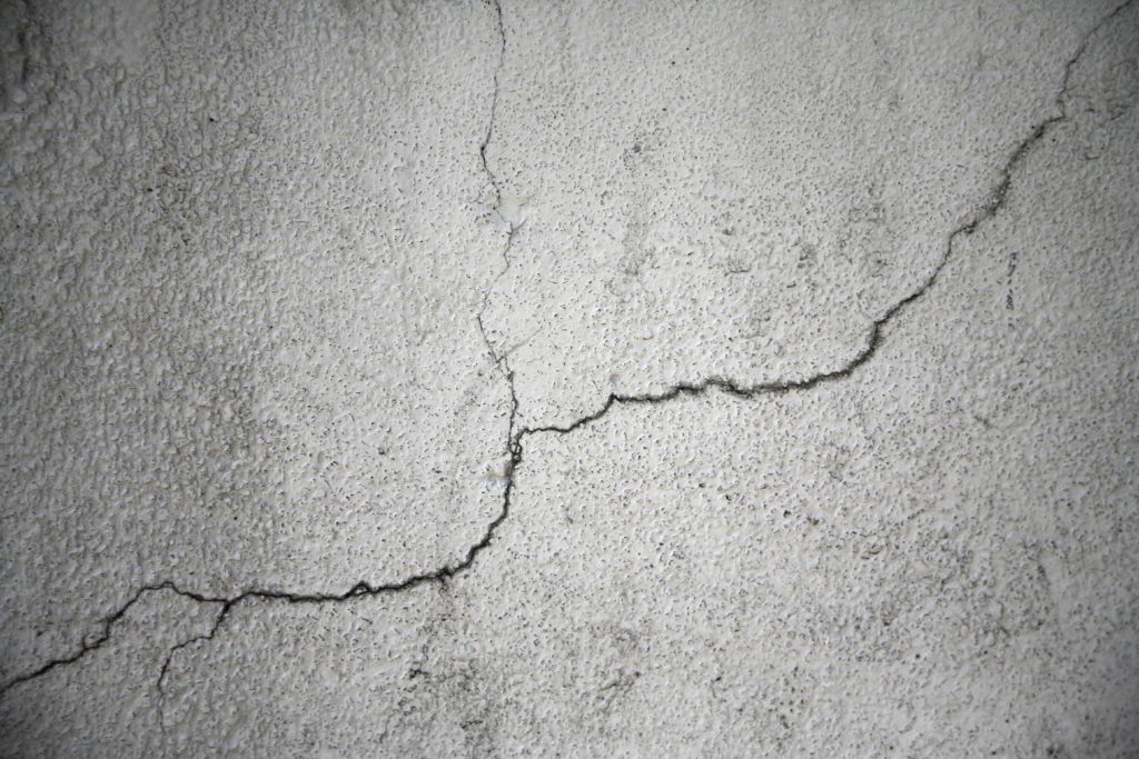 Foundation Crack Repair in Lee's Sumit MO