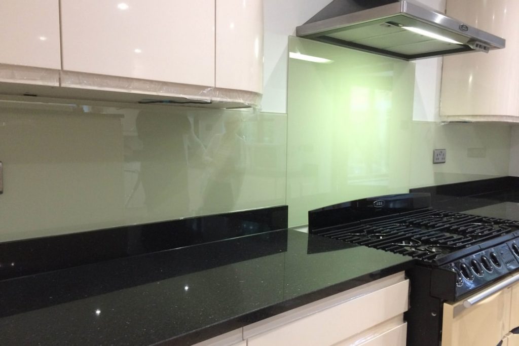 Clear Glass Splashbacks